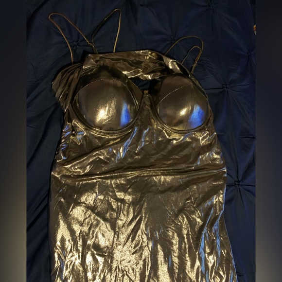 Viral JLuxlable light gold visions of you midi dress 2X chain straps, sold out - Picture 5 of 16